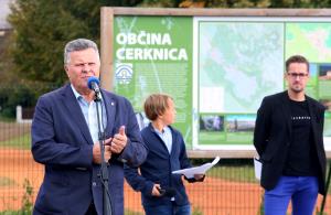 PARKIRIŠČE 14 FOTO LJUBO VUKELIČ